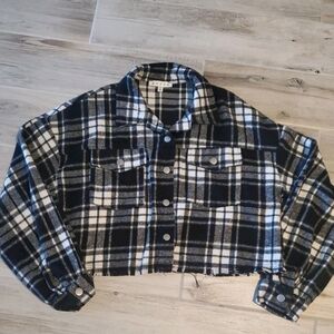 HYFVE Copped Flannel Shacket White Black Checkered Plaid Med Raw Edge Y2k Grunge